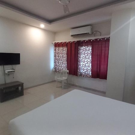 Hotel Namrata Nashik Buitenkant foto