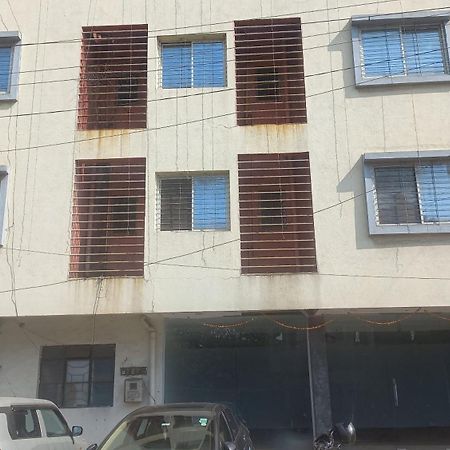 Hotel Namrata Nashik Buitenkant foto